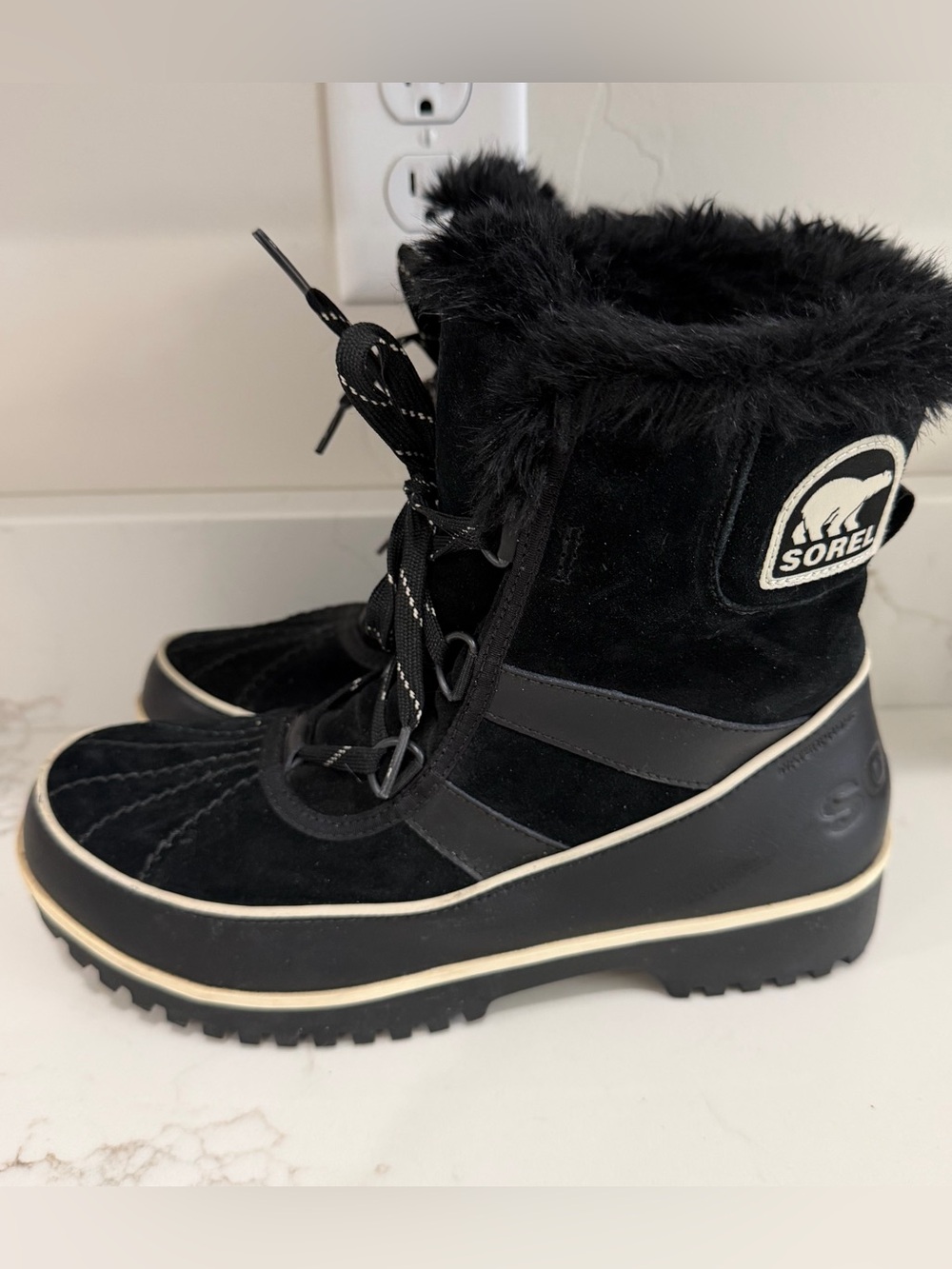 Sorel Tivoli IV Boots Women's 9 Black Suede Fleece Lined Waterproof Winter Warm